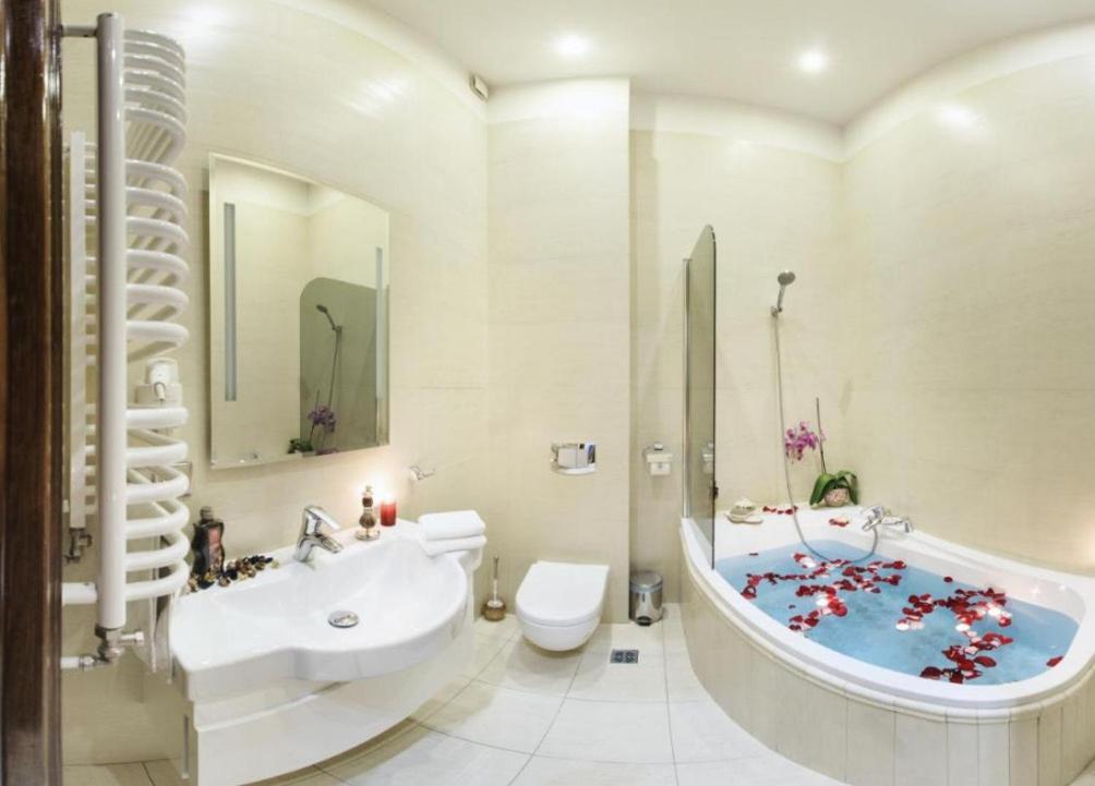 Apartamenty Chleb I Wino Torun Ngoại thất bức ảnh